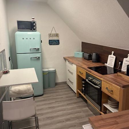 Sandys-Beachhouse Em 2024 Stadion -16 Fahrminuten Ferienwohnung Abtei Brauweiler Business Kueche Klima Parken Relax Travel Work Koeln Naehe Pulheim Extérieur photo